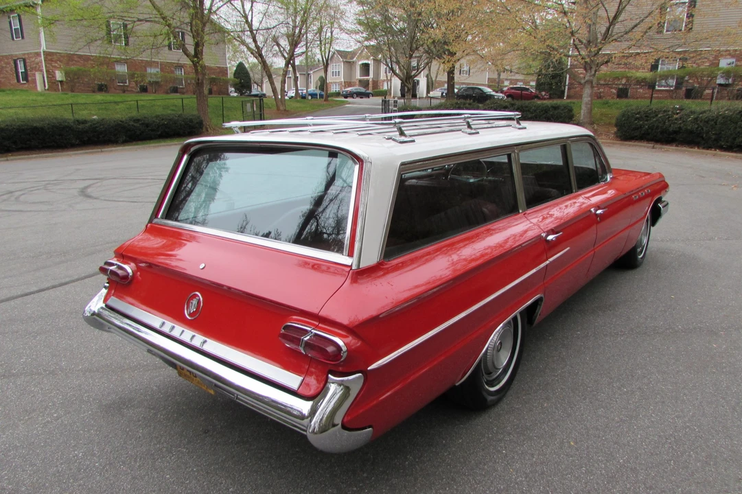 1962 Buick Invicta - Image 11 of 31