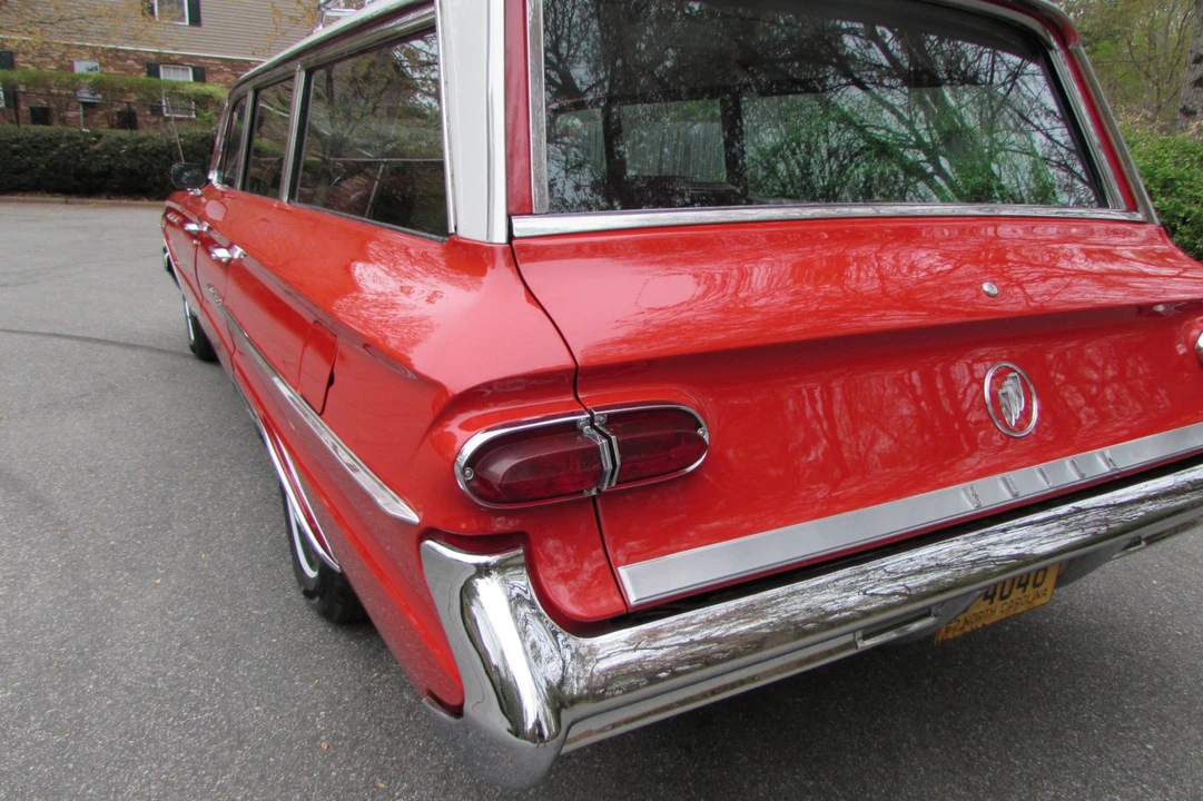 1962 Buick Invicta - Image 18 of 31