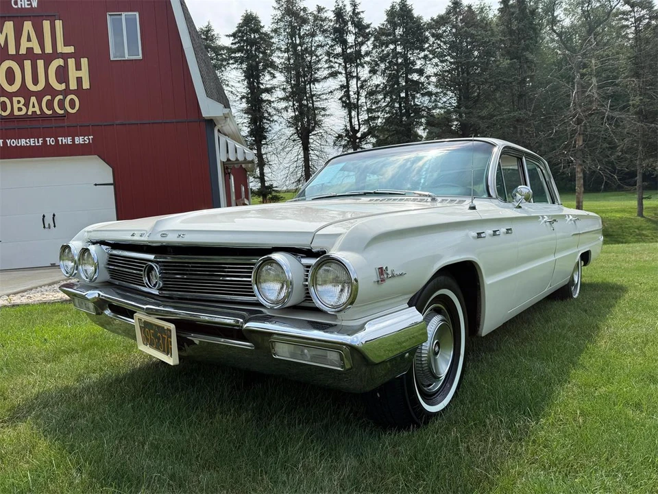 1962 Buick LeSabre - Image 3 of 31