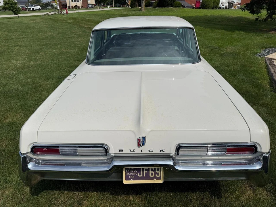 1962 Buick LeSabre - Image 18 of 31