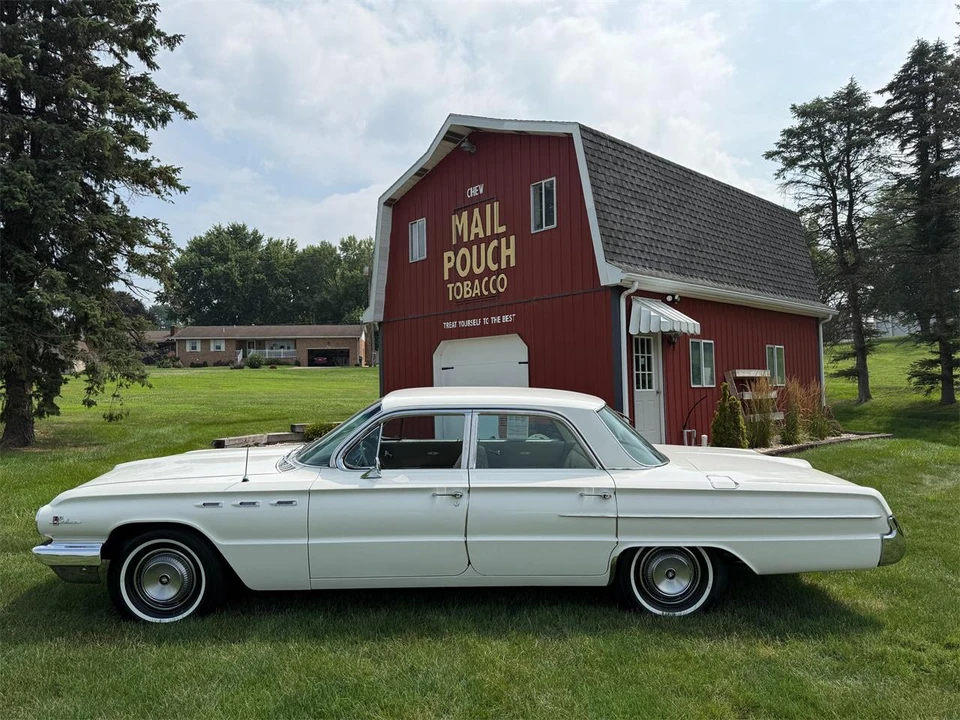 1962 Buick LeSabre - Image 25 of 31