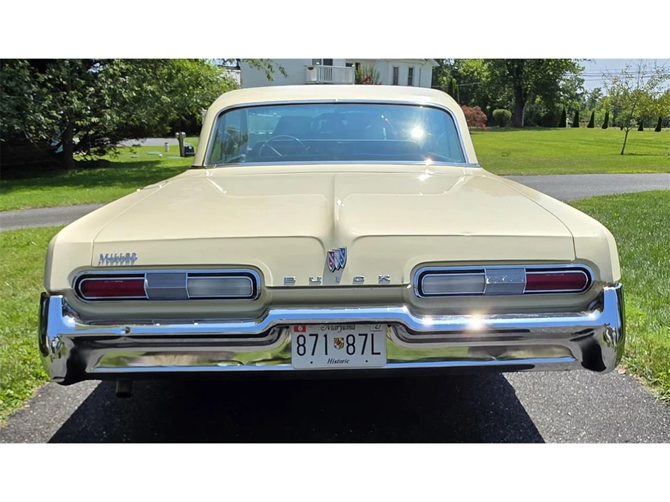 1962 Buick LeSabre - Image 10 of 31