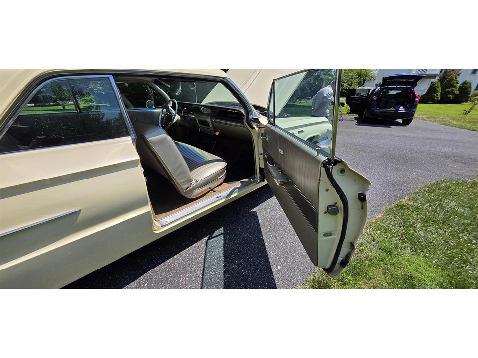 1962 Buick LeSabre - Image 25 of 31