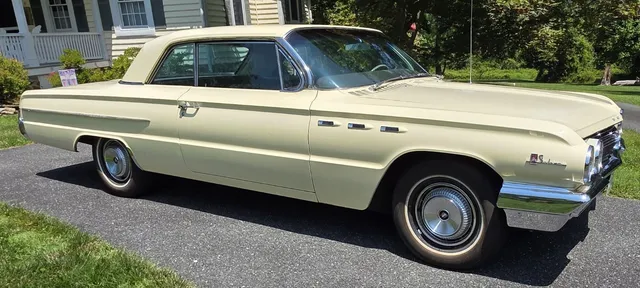 1962 Buick LeSabre Hardtop Sport Coupe