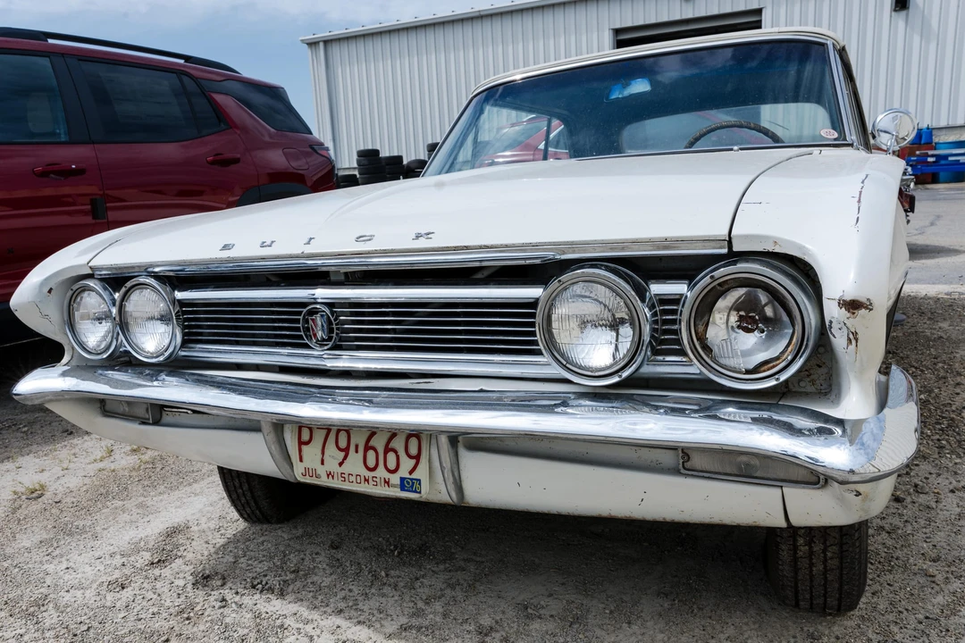 1962 Buick Skylark 1st-2nd Gen - Image 2 of 31