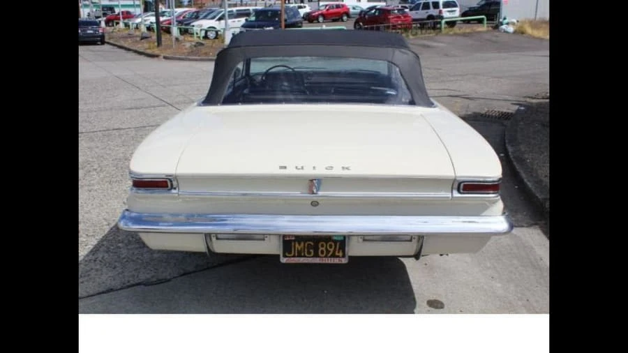 1962 Buick Special - Image 10 of 11