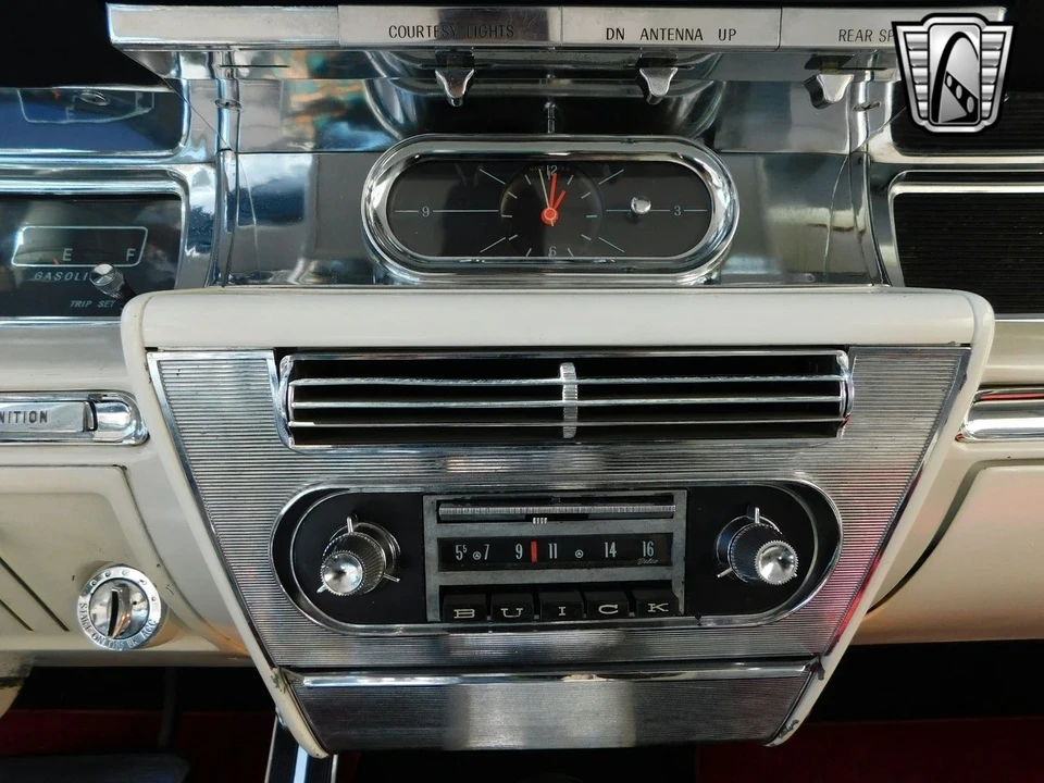 1962 Buick Wildcat - Image 13 of 21