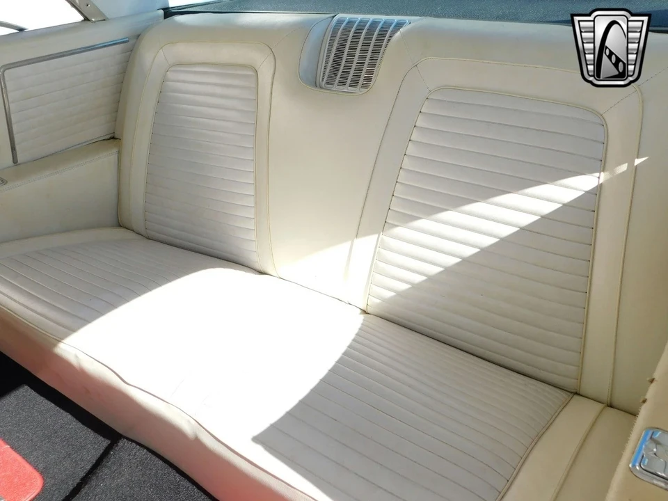 1962 Buick Wildcat - Image 17 of 21