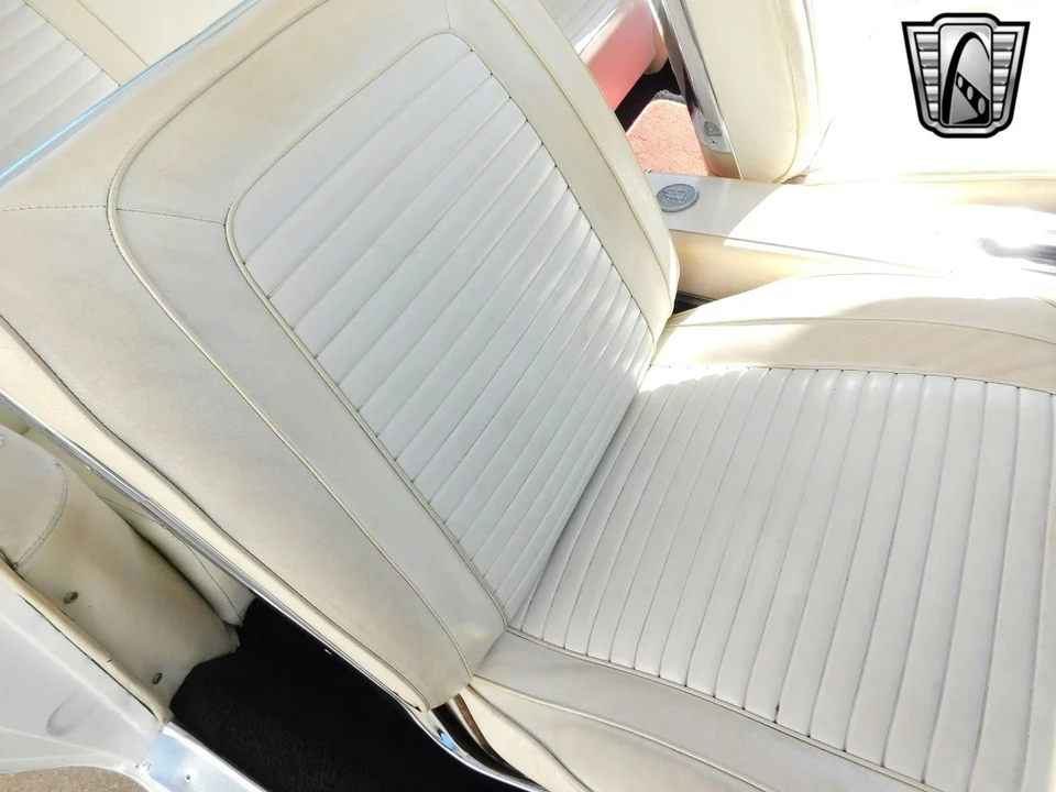 1962 Buick Wildcat - Image 16 of 21