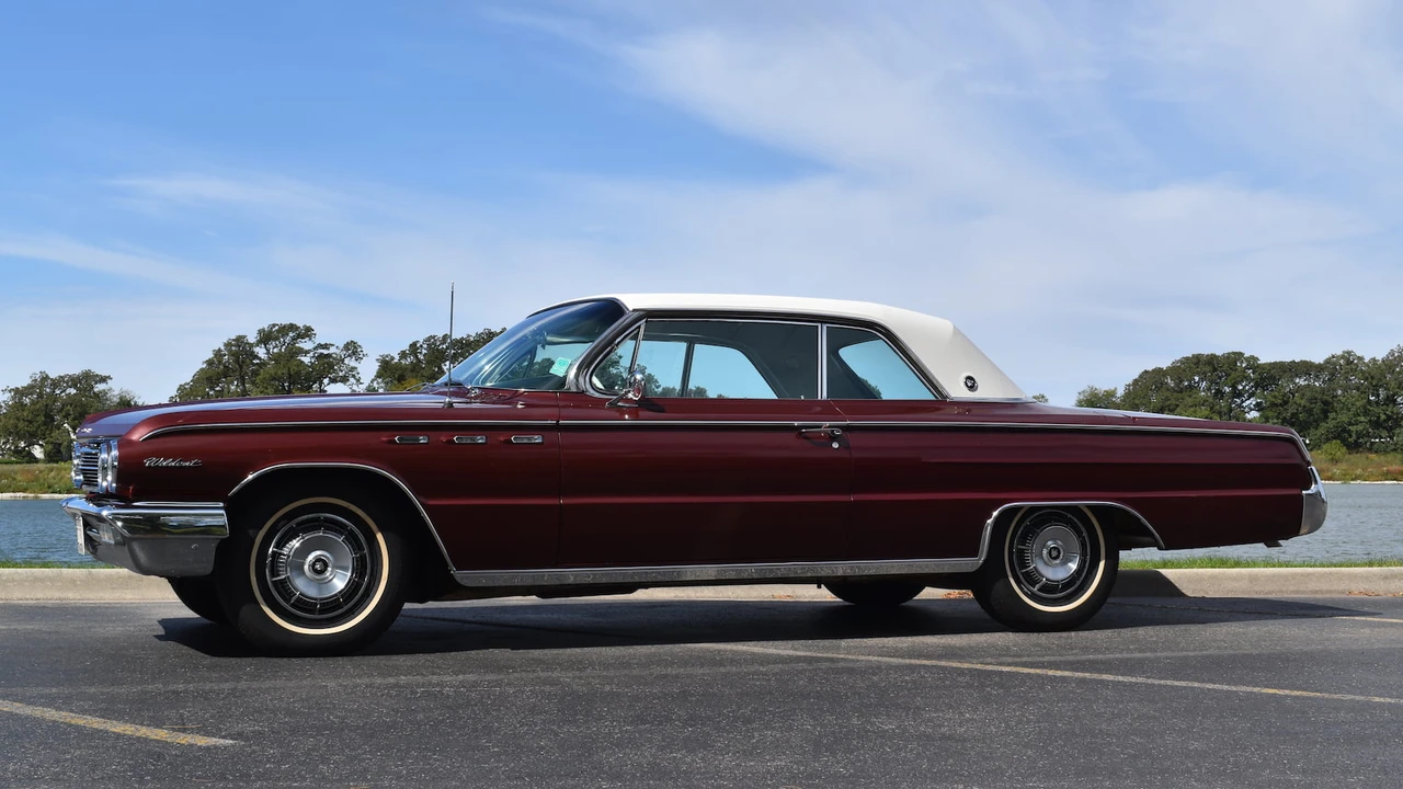 1962 Buick Wildcat - Image 2 of 8