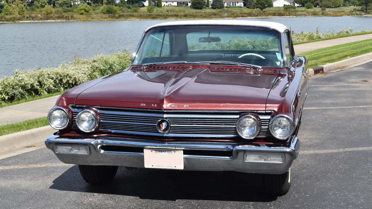 1962 Buick Wildcat - Image 8 of 8