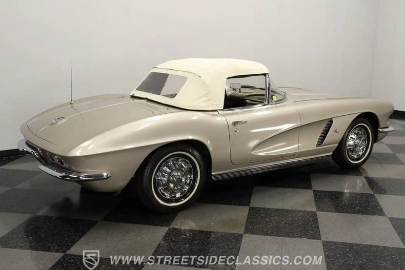 1962 Chevrolet Corvette C1 - Image 13 of 31