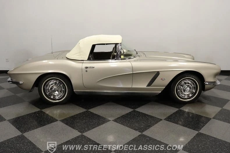 1962 Chevrolet Corvette C1 - Image 14 of 31
