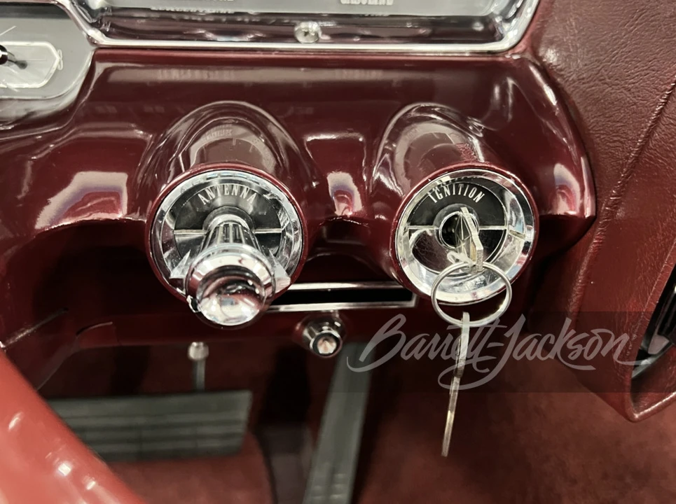 1962 Chrysler Imperial 2nd Gen - Image 11 of 31