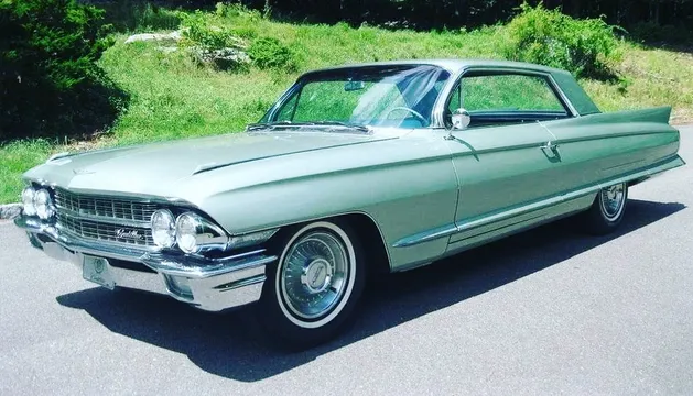 1962 Cadillac DeVille Series 62 2-Door Hardtop