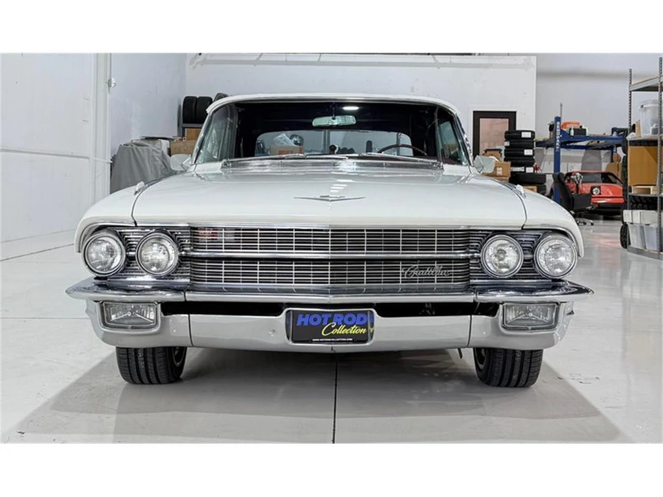 1962 Cadillac Series 62 6th Gen - Image 13 of 31