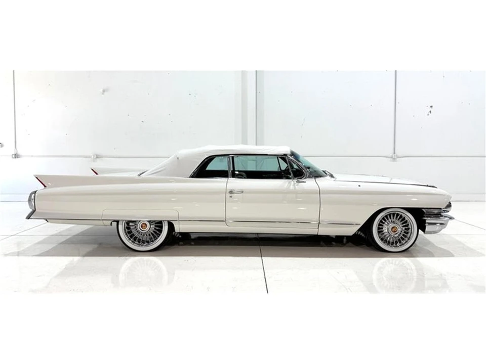 1962 Cadillac Series 62 6th Gen - Image 10 of 31