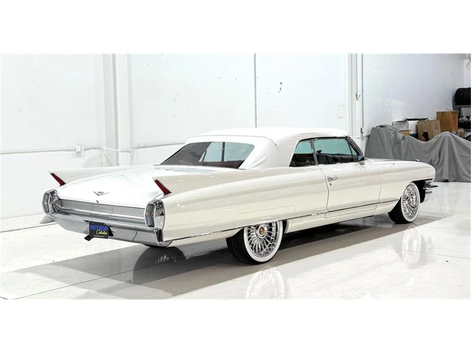 1962 Cadillac Series 62 6th Gen - Image 9 of 31