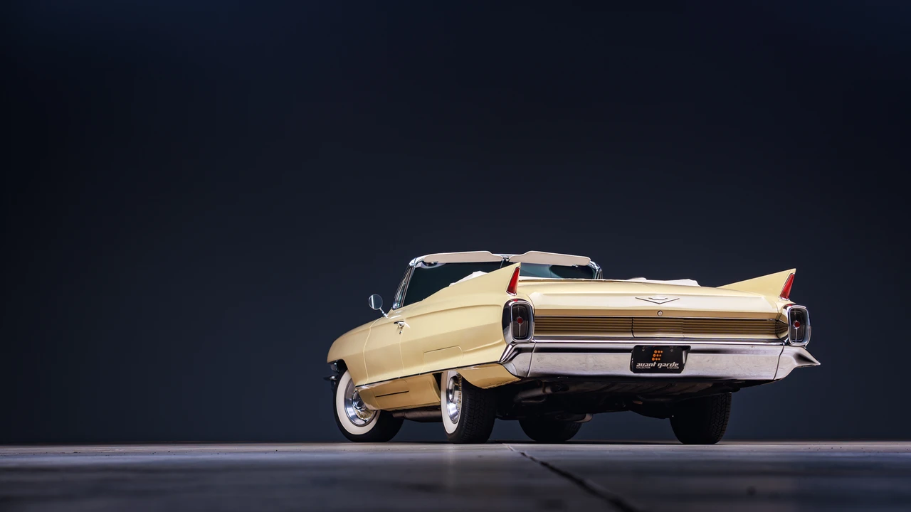 1962 Cadillac Series 62 6th Gen - Image 25 of 31