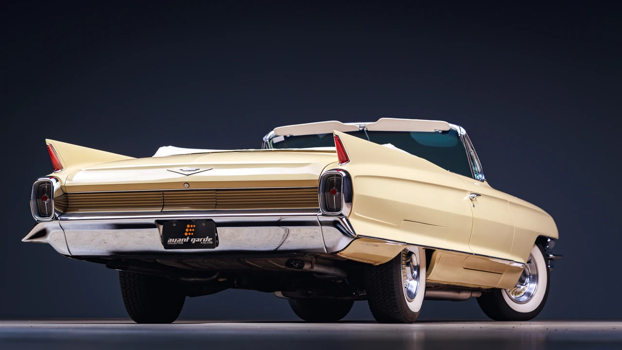 1962 Cadillac Series 62 6th Gen - Image 17 of 31