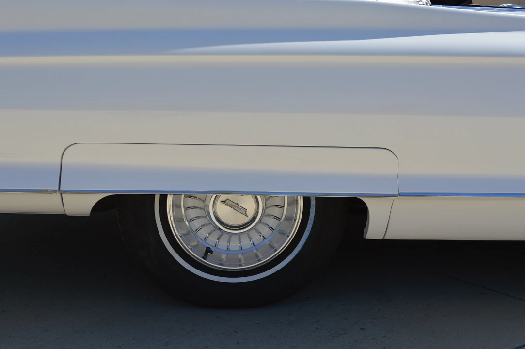 1962 Cadillac Series 62 6th Gen - Image 27 of 31