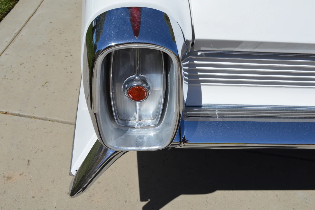 1962 Cadillac Series 62 6th Gen - Image 22 of 31