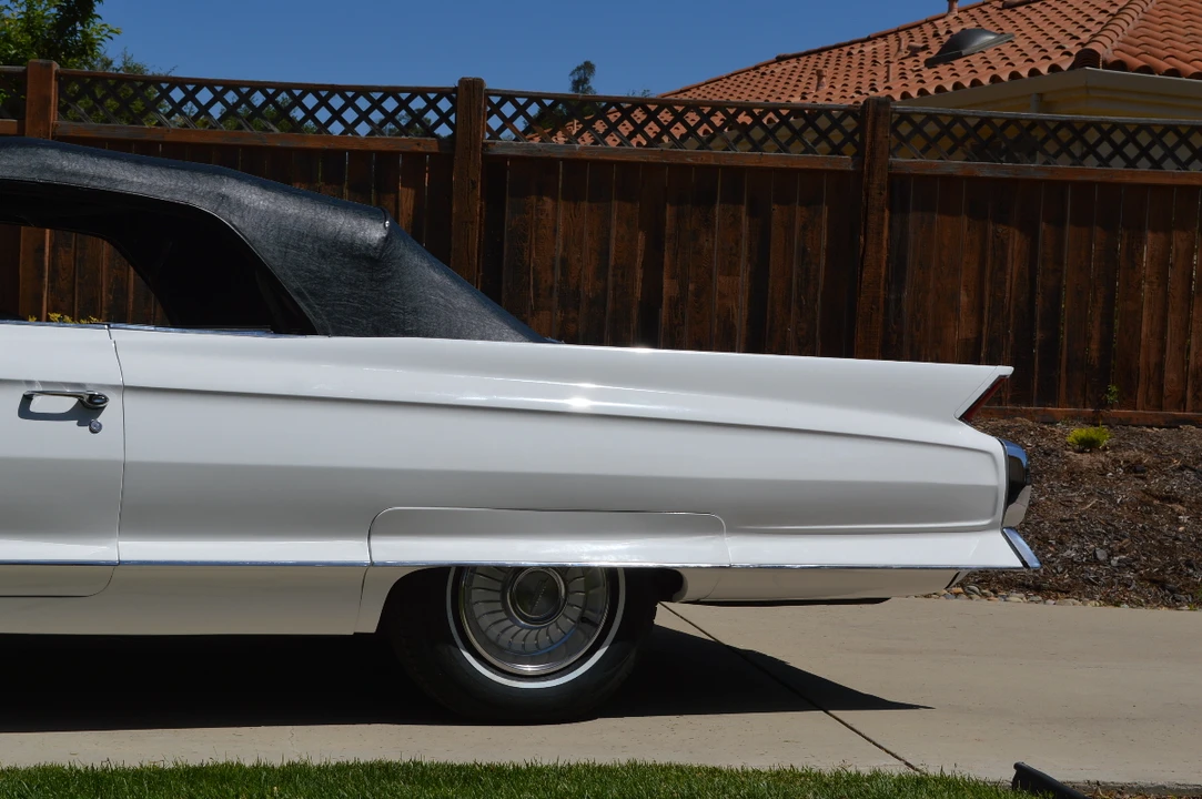 1962 Cadillac Series 62 6th Gen - Image 18 of 31