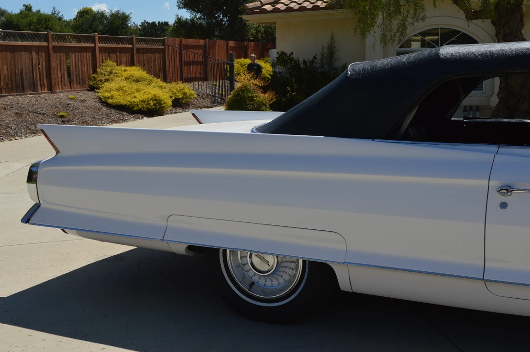 1962 Cadillac Series 62 6th Gen - Image 25 of 31