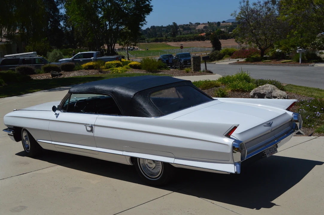 1962 Cadillac Series 62 6th Gen - Image 7 of 31