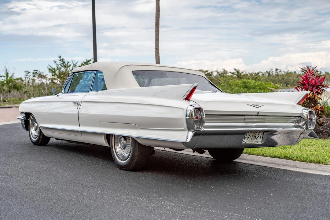 1962 Cadillac Series 62 6th Gen - Image 10 of 31