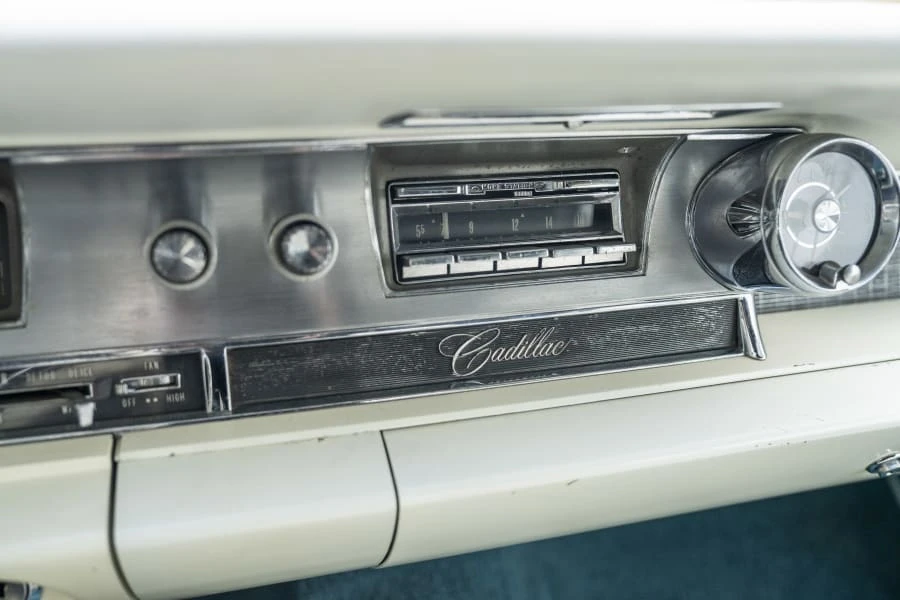 1962 Cadillac Series 62 6th Gen - Image 26 of 31