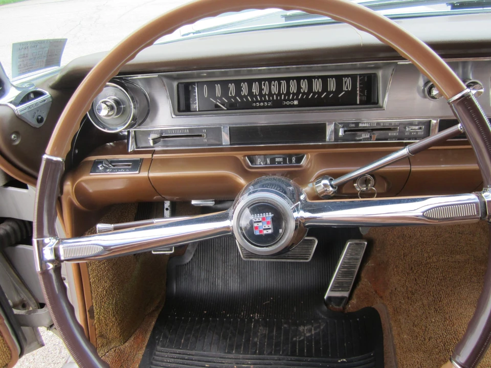 1962 Cadillac Series 62 6th Gen - Image 21 of 31