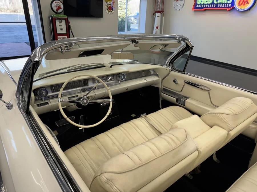 1962 Cadillac Series 62 6th Gen - Image 5 of 6