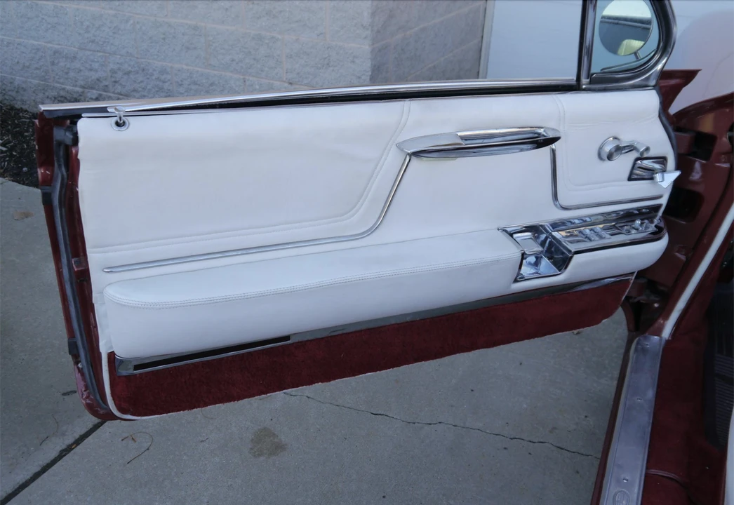 1962 Cadillac Series 62 6th Gen - Image 26 of 31