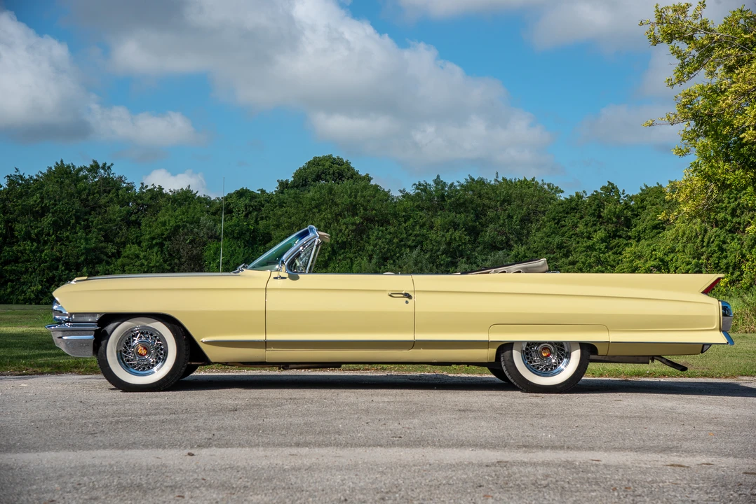 1962 Cadillac Series 62 6th Gen - Image 10 of 31