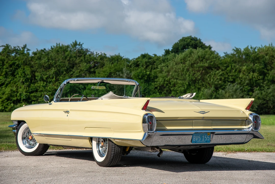 1962 Cadillac Series 62 6th Gen - Image 12 of 31