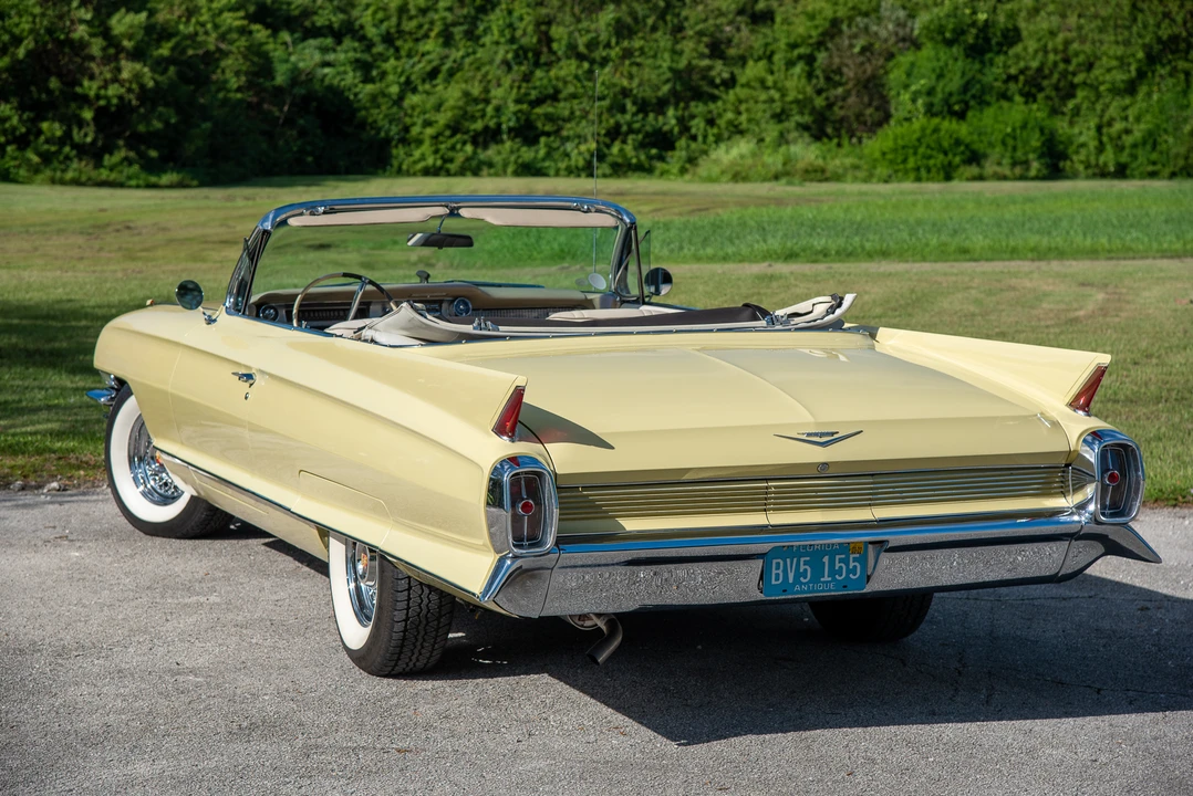 1962 Cadillac Series 62 6th Gen - Image 14 of 31
