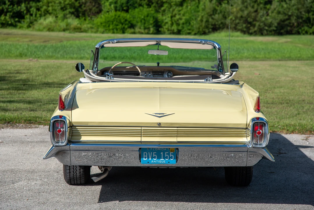 1962 Cadillac Series 62 6th Gen - Image 15 of 31
