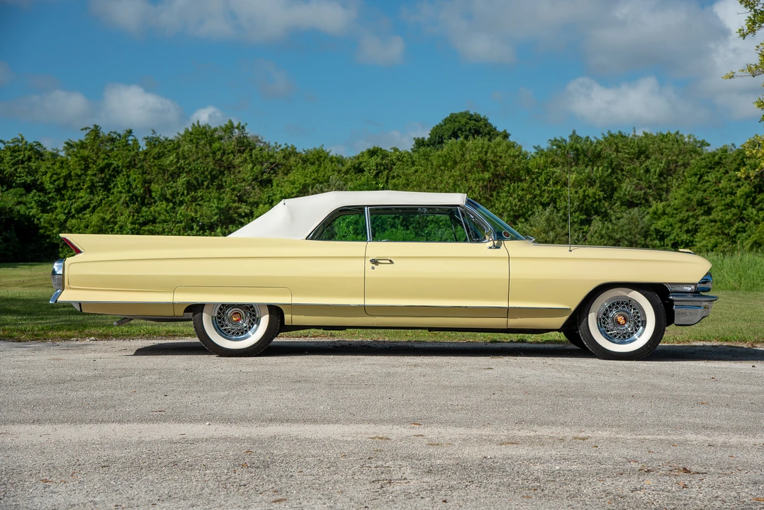 1962 Cadillac Series 62 6th Gen - Image 19 of 31