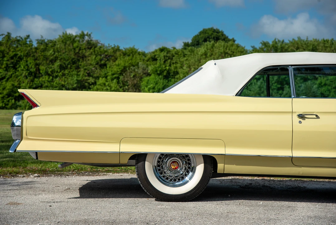 1962 Cadillac Series 62 6th Gen - Image 25 of 31