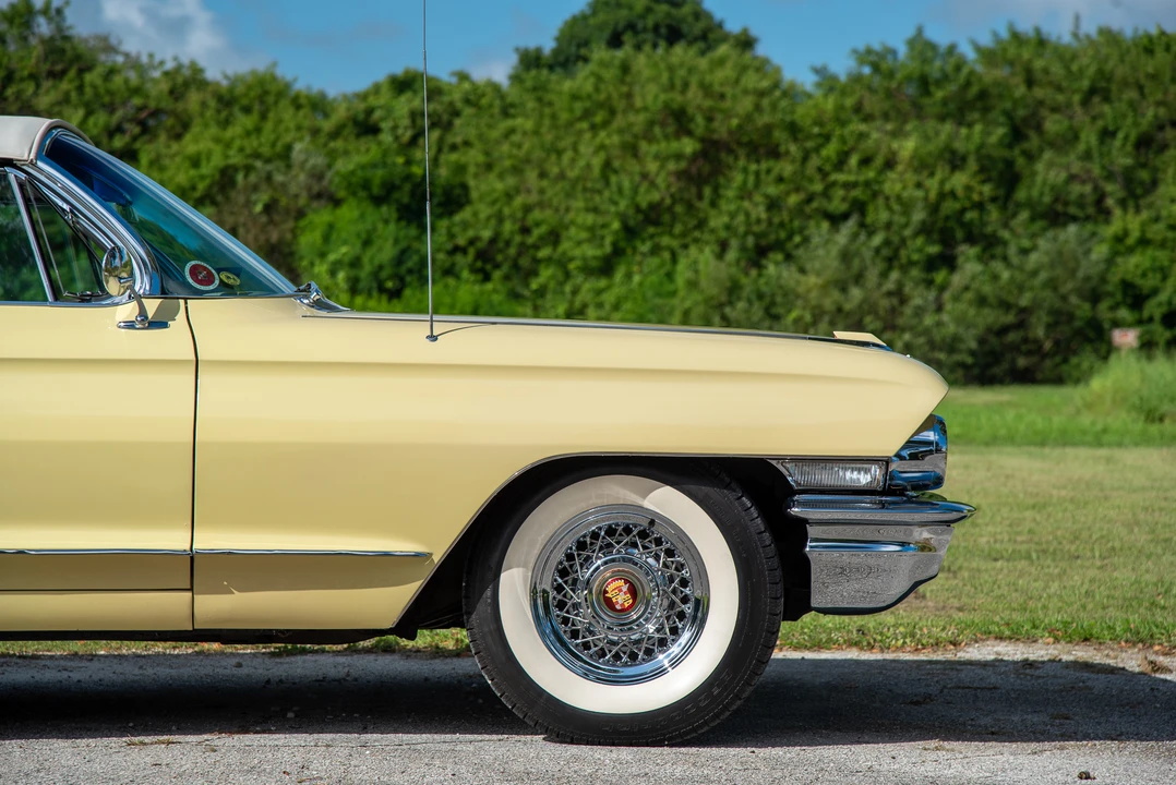 1962 Cadillac Series 62 6th Gen - Image 26 of 31