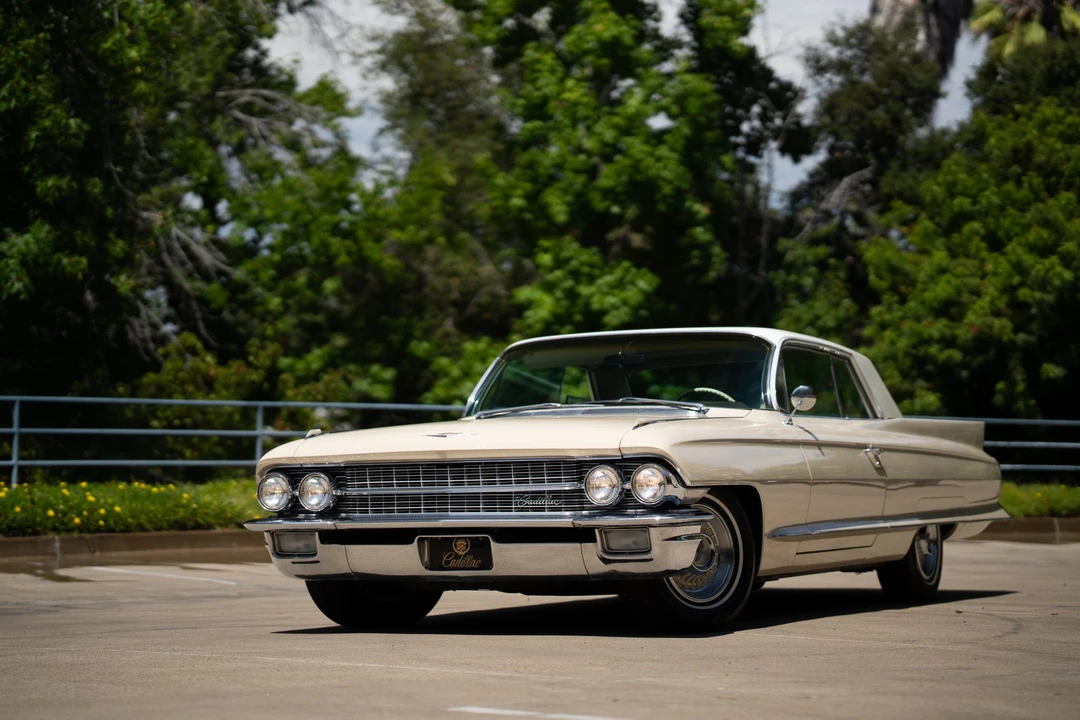 1962 Cadillac Series 62 6th Gen - Image 2 of 31