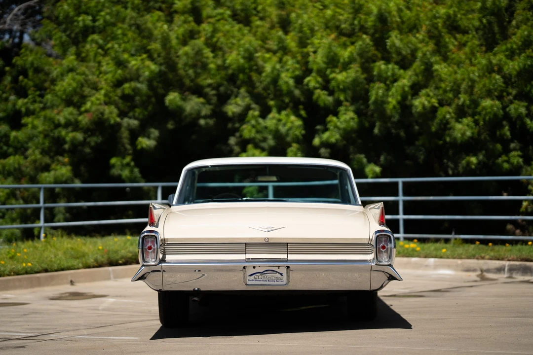 1962 Cadillac Series 62 6th Gen - Image 7 of 31