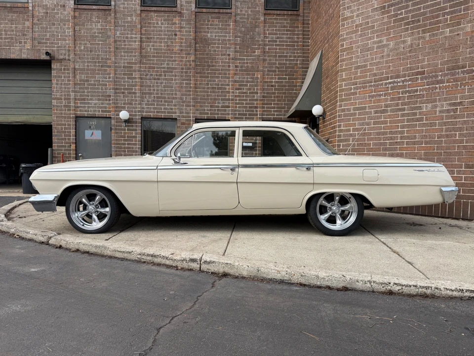1962 Chevrolet - Image 4 of 31
