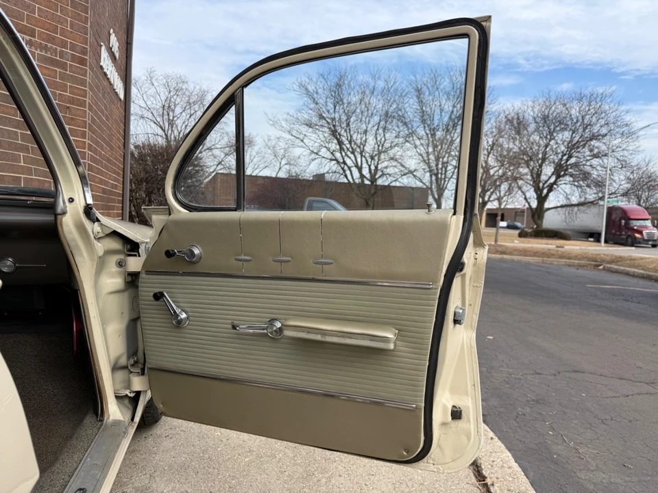 1962 Chevrolet - Image 27 of 31