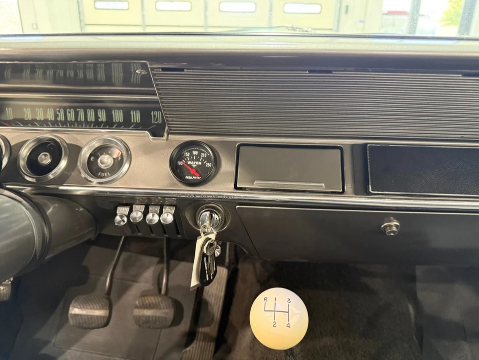 1962 Chevrolet Biscayne - Image 18 of 21