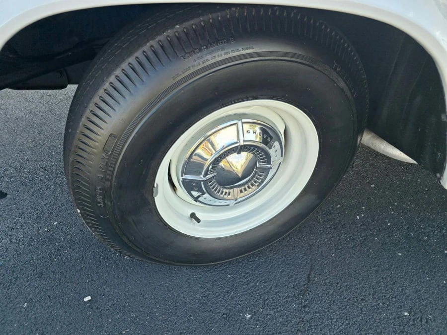 1962 Chevrolet Biscayne - Image 13 of 31