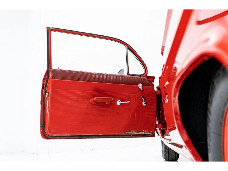 1962 Chevrolet Biscayne - Image 11 of 31