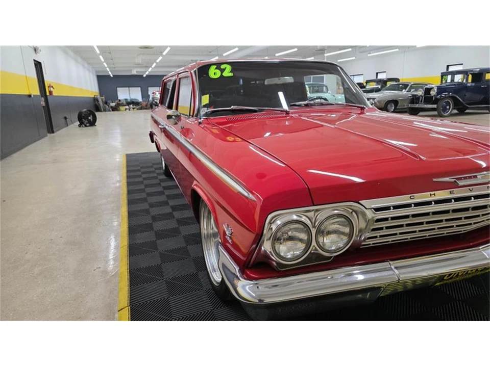 1962 Chevrolet Biscayne - Image 8 of 31