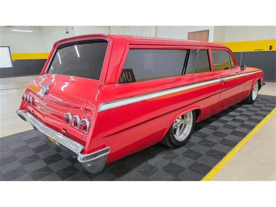 1962 Chevrolet Biscayne - Image 4 of 31